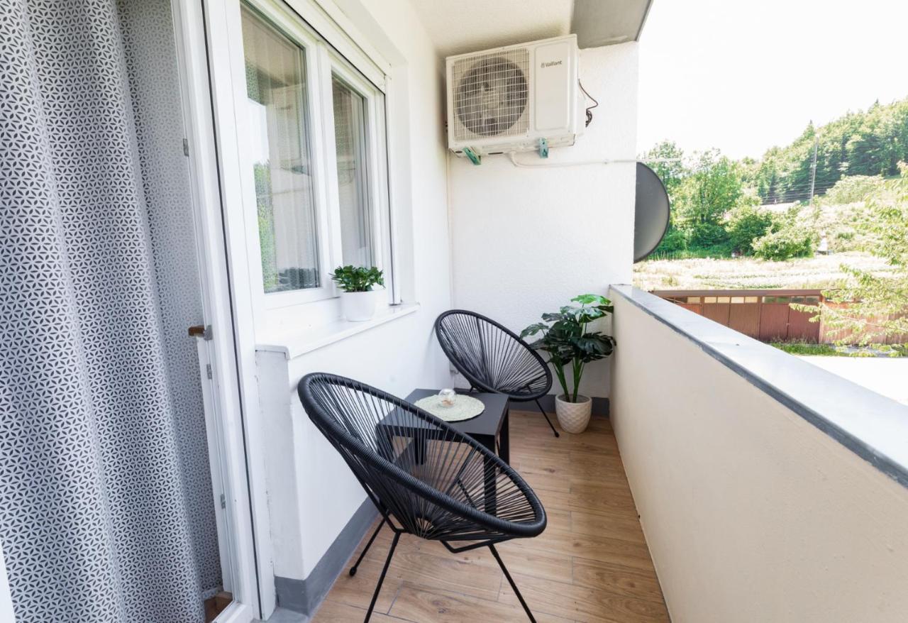 Lynx And Fox Self Check-In Free Parking Apartment Delnice Exterior foto